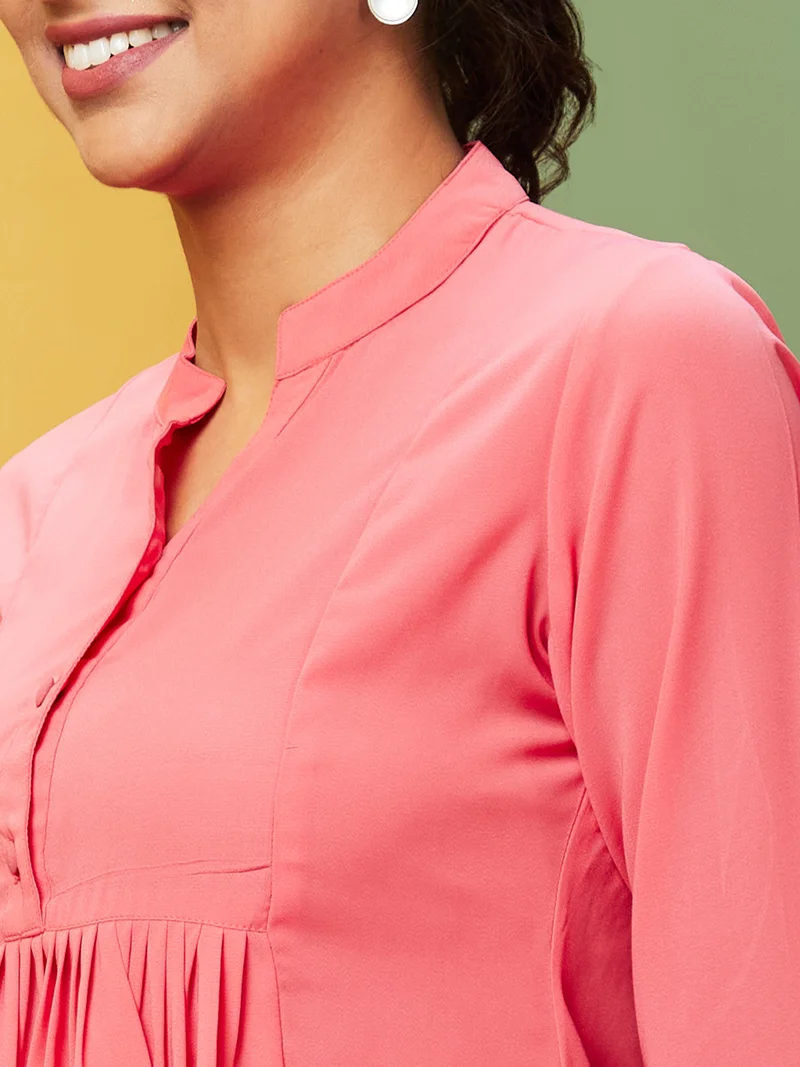 globus Women Coral Mandarin Collar Gathered Longline Top