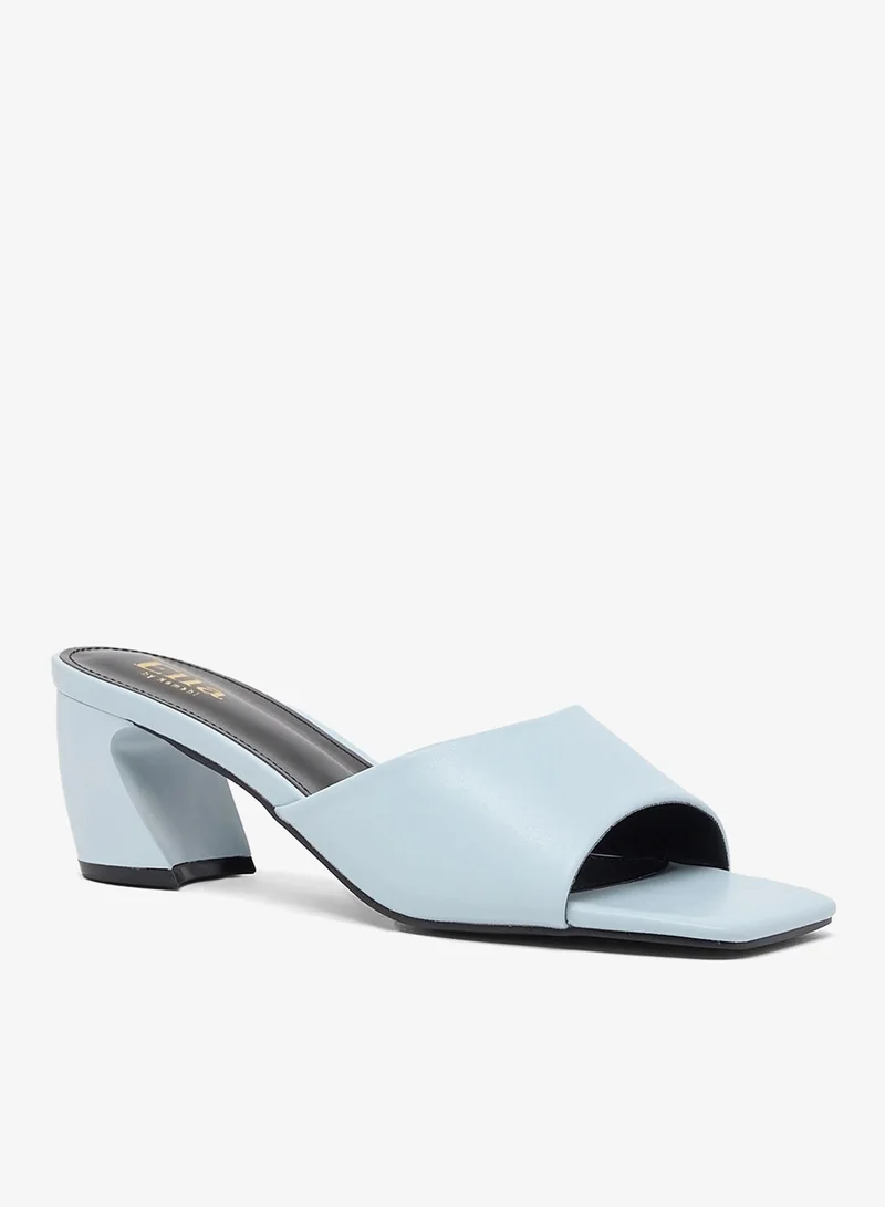 ايلا حذاء مول بكعب منحني