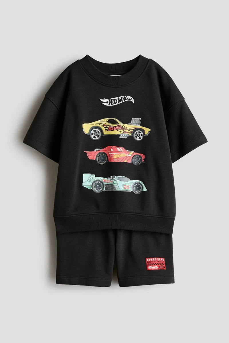 اتش اند ام طقم سويت شيرت مزين بطبعة - عبوة من قطعتين