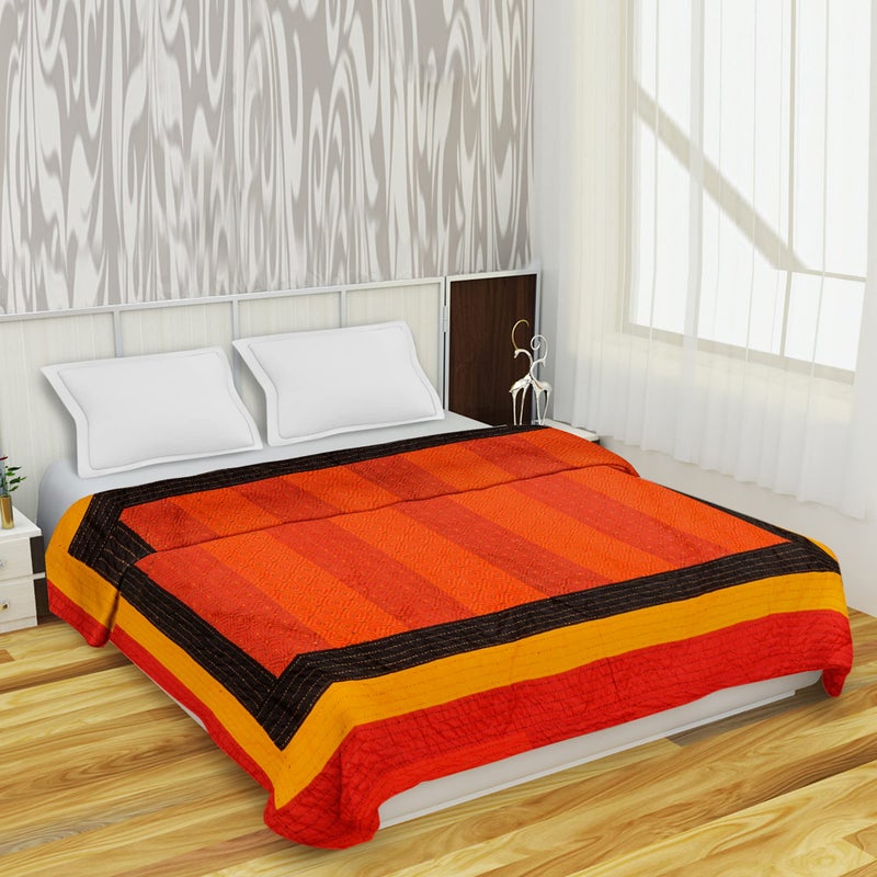 Garvi Gurjari Garvi Gurjari Handmade Cotton Patchwork Khambira Quilt - Image 1