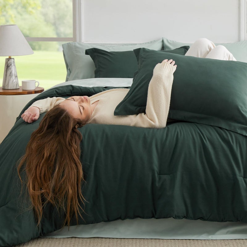 Bedsure Queen Comforter Set - 7 Pieces Forest Green Queen Bedding Set for All Seasons, Boho Contrasting Design Bed in a Bag with Comforter, Sheets, Pillowcases & Shams - Image 2