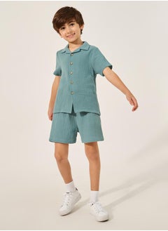 Styli Plain Crinkled Short Sleeve Shirt and Shorts Set  - Image 1