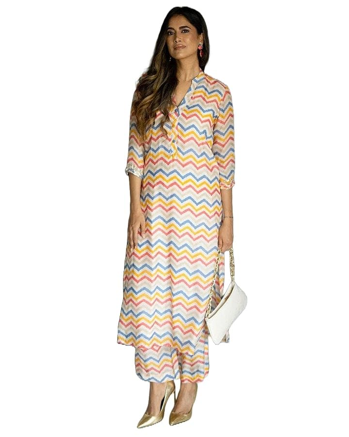 LookMark Kurta Set: Sizzle with Ethnic Flair! Make Heads Turn with Our Vibrant Cotton Blend Printed Kurti Pant Sets! Multicolour - Image 1