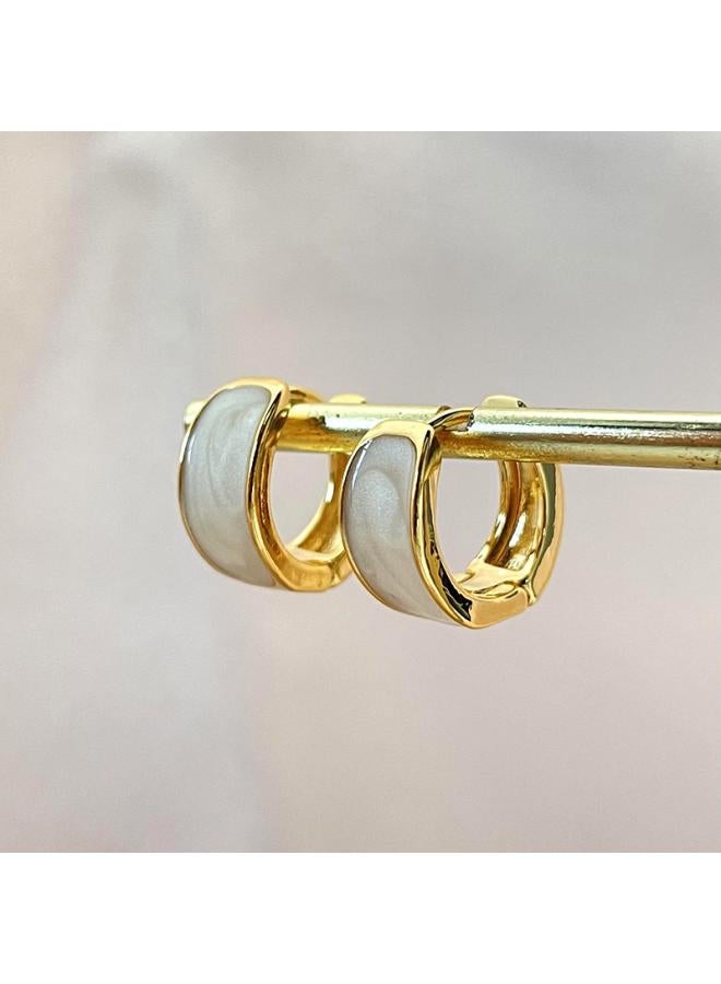 Retro Hong Kong-style High-end Semi-round Oil Drop Earrings Women's All-match Exquisite Small Earrings Fashion Design Sense Earrings New
