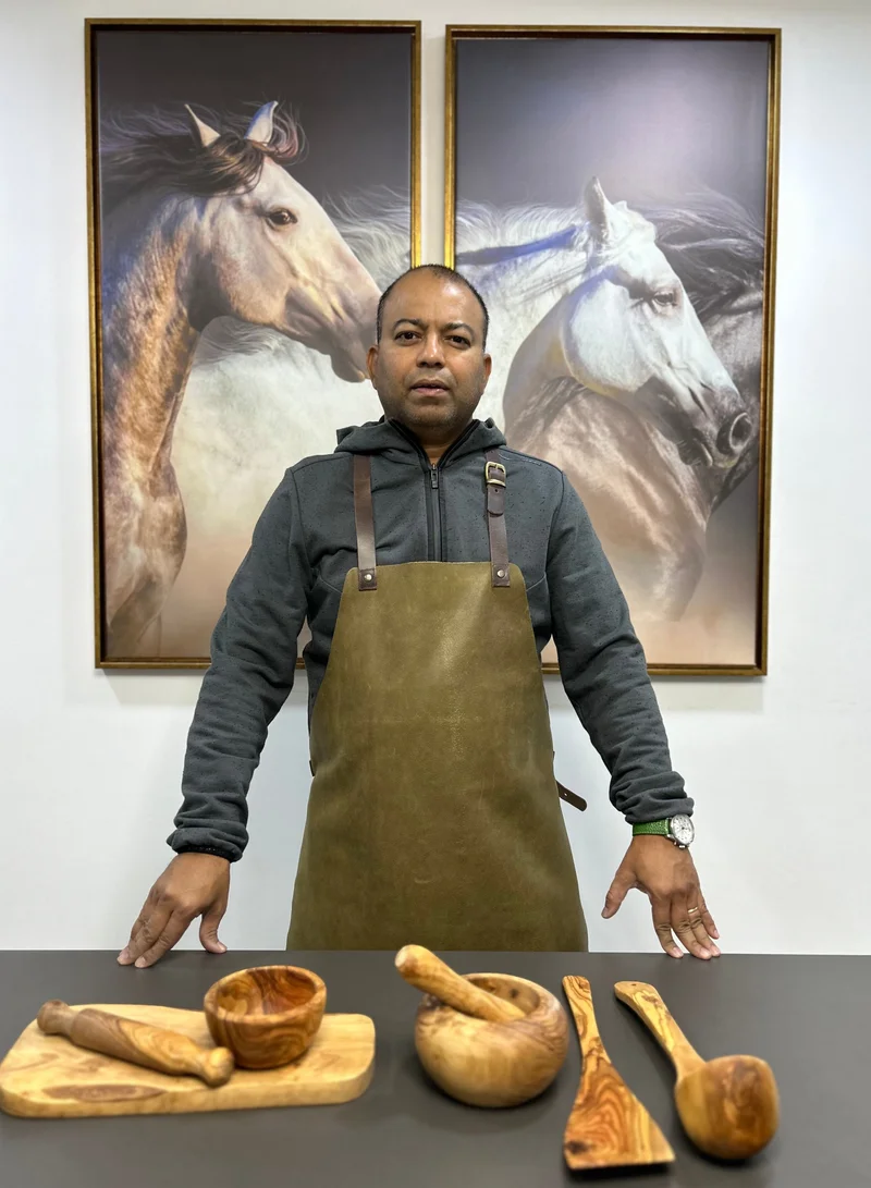 Yako & Co Leather Apron – Soft (made in Portugal) Olive
