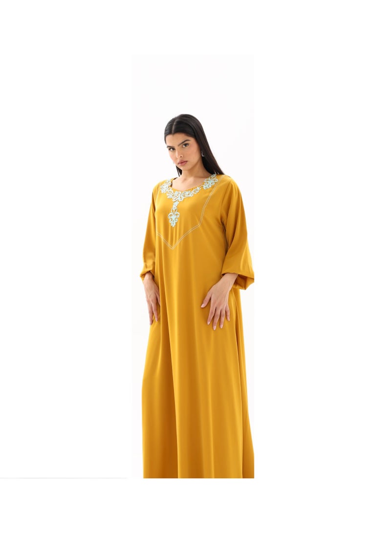 جلابية نسائية فاخرة مطرزة أنيقة - Image 1