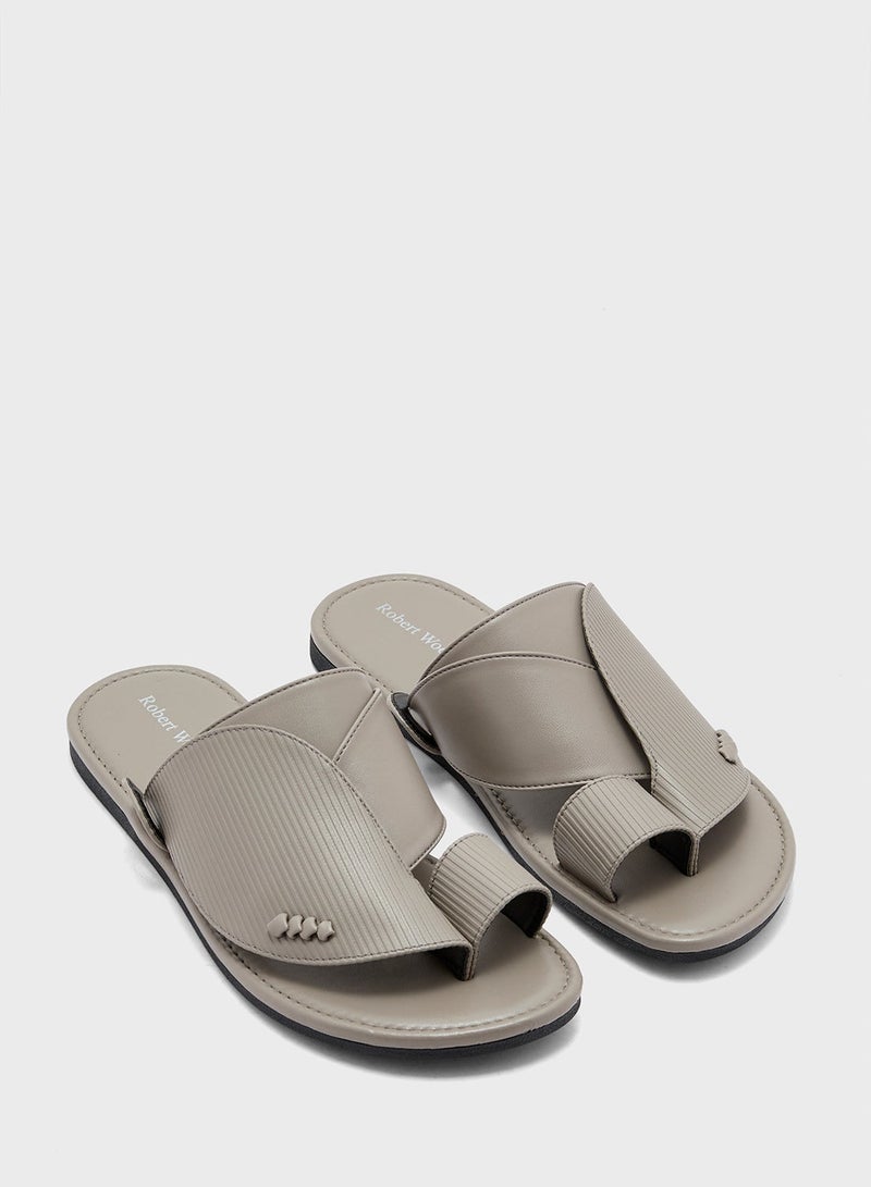 روبرت وود صنادل عربية تقليدية - Image 2