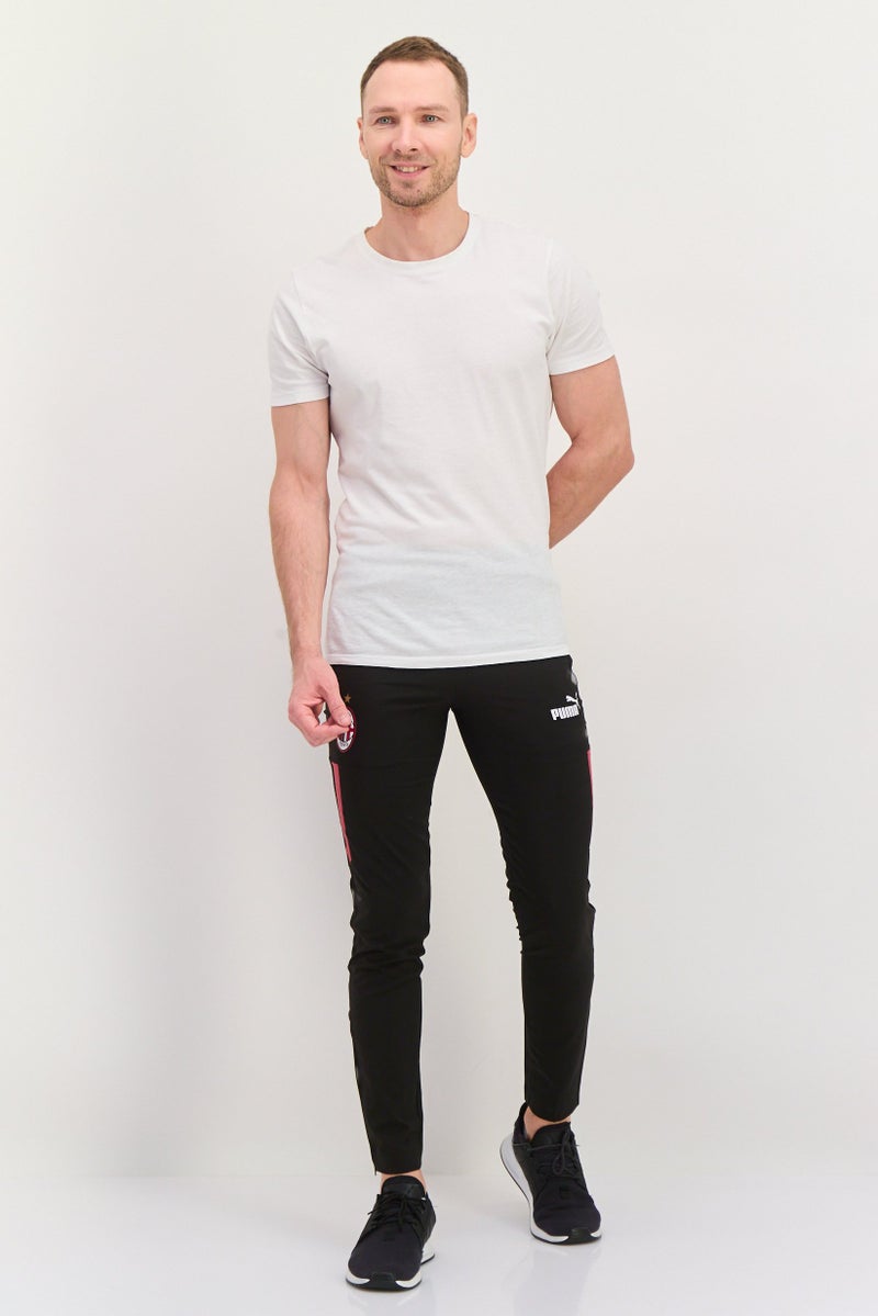 PUMA شورتات خارجية للرجال بقصة ضيقة بشعار العلامة التجارية، أسود - Image 4