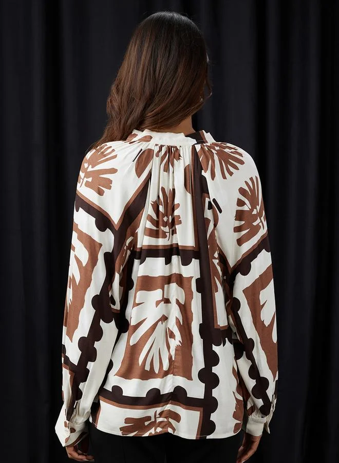 globus Women Brown Abstract Print V-Neck Top