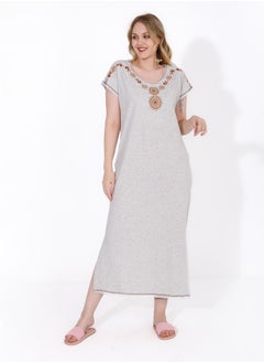 Distinctive nightgown 136