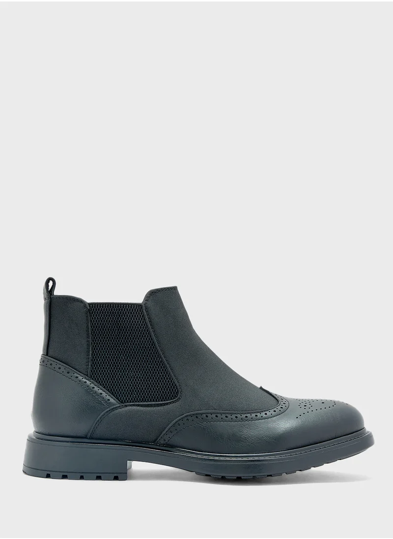 روبرت وود Brogue Design Detail Two Tone Chelsea Boots