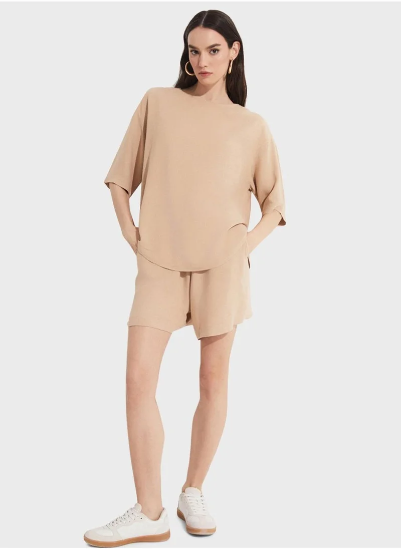 JUNE Crew Neck T-Shirt & Shorts Set