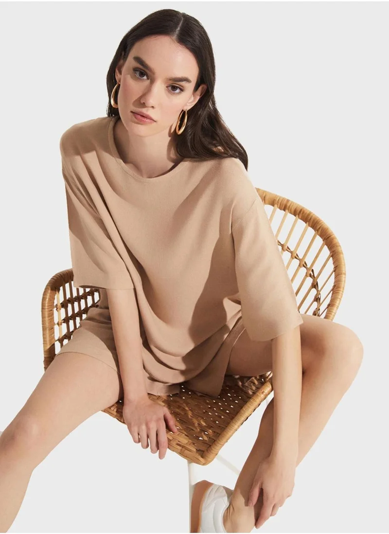 JUNE Crew Neck T-Shirt & Shorts Set