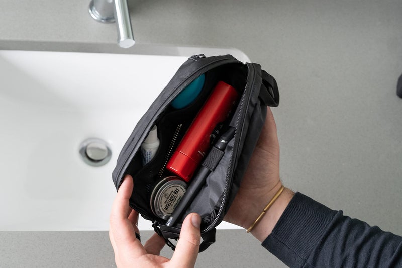 WANDRD Toiletry Bag, Medium - Makeup Organizer and Travel Bag for Travel Essentials - Image 4