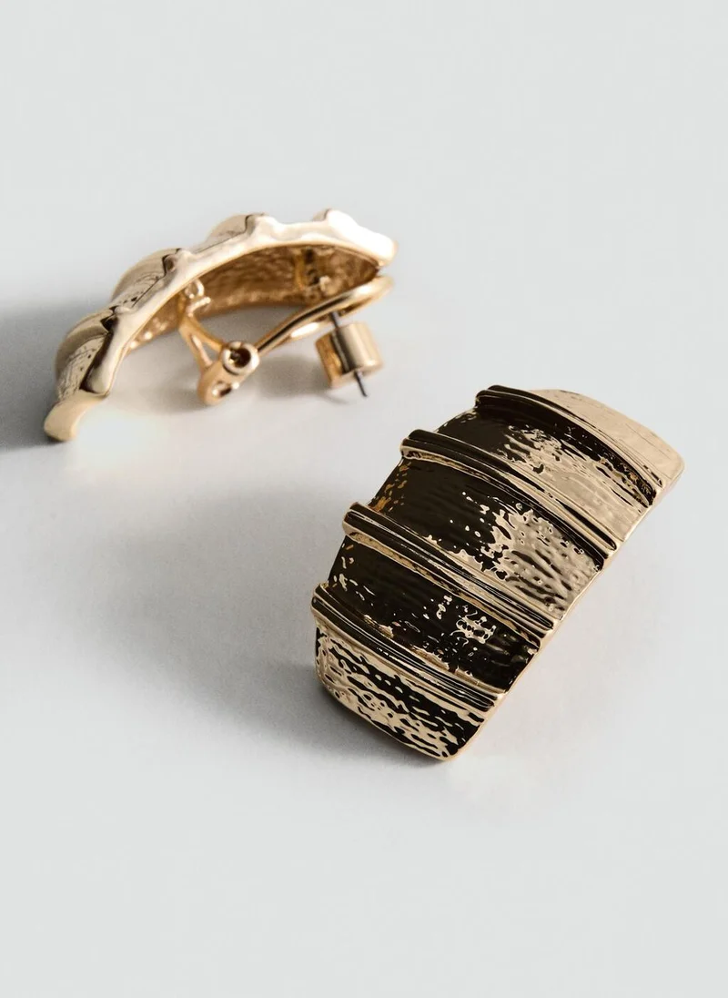 MANGO Textured-relief earrings