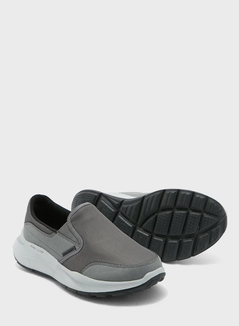 SKECHERS Equalizer 5.0