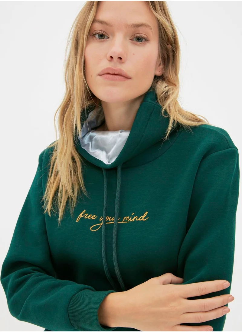 trendyol Graphic Knitted Sweatshirt