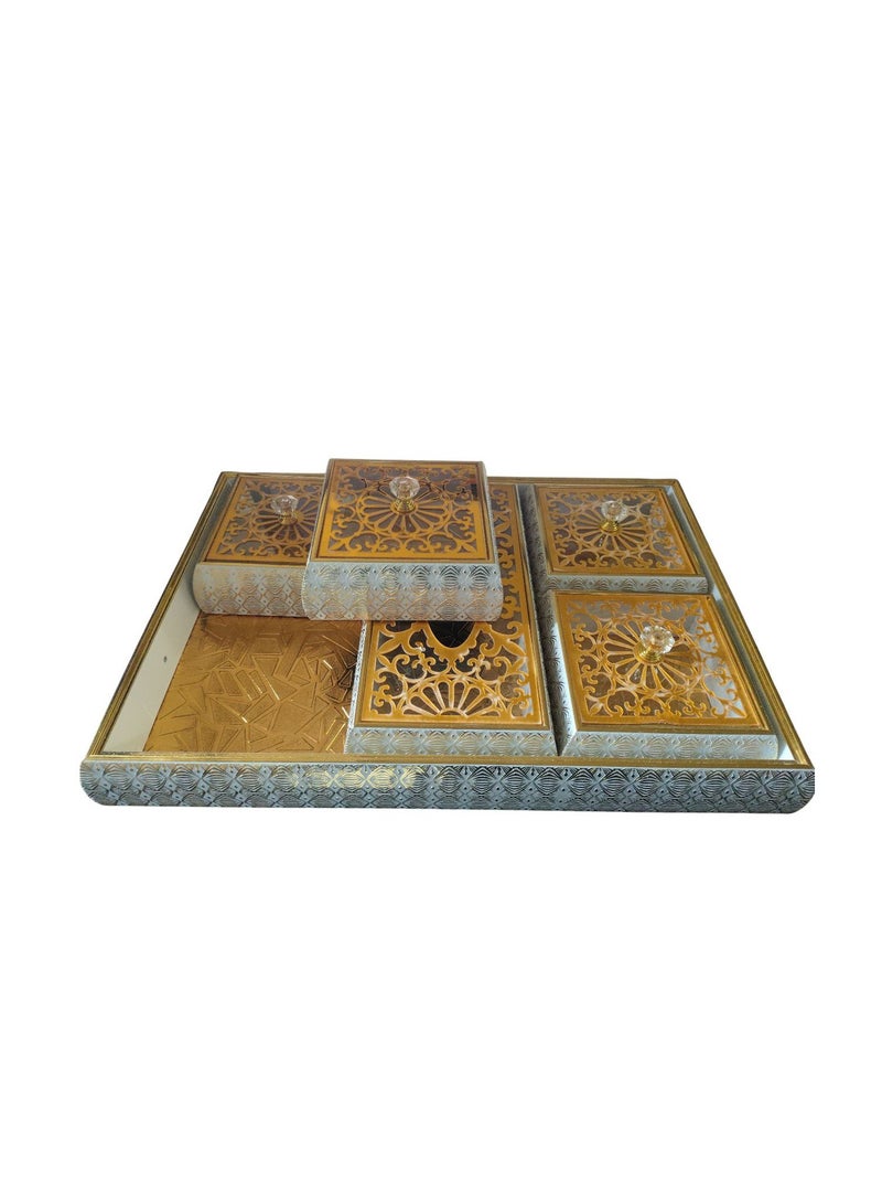 سبيس شوب طقم صواني فواكه مجففة خشبية من 4 قطع مع علبة مناديل - Image 3