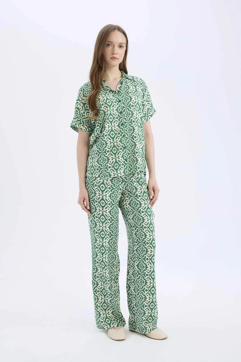 ديفاكتو Regular Fit Regular Hem Trousers