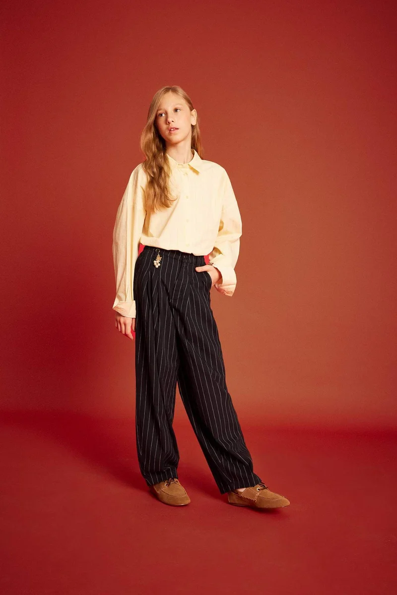 ديفاكتو Girl Baggy Fit Charm Detailed Wide Leg Gabardine Trousers
