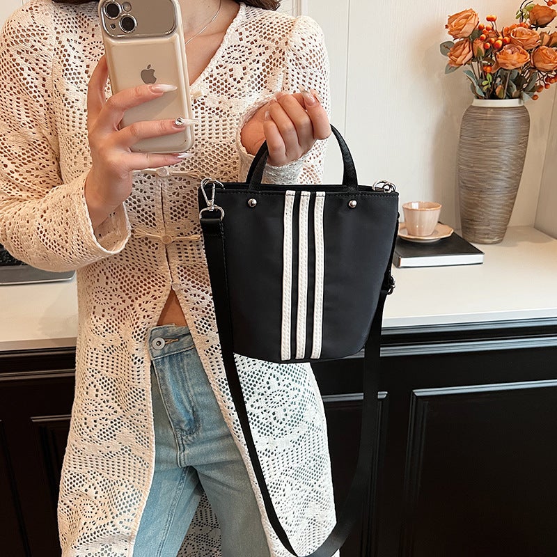 Spring And Canvas Portable Bucket Bag Simple Textured All-Match Commuter Bag Striped Design Casual Crossbody Bag - Image 3