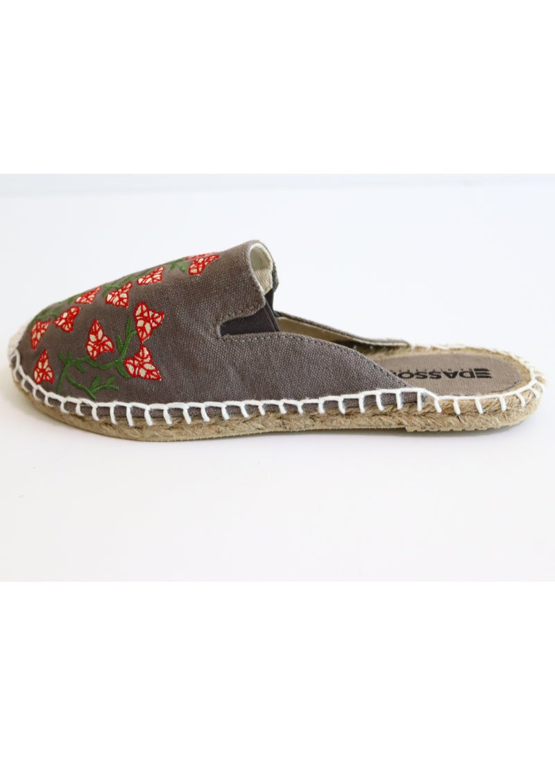 Dasson Embroidered Bougainvillea Espadrille (Carbon Grey)  - Image 3
