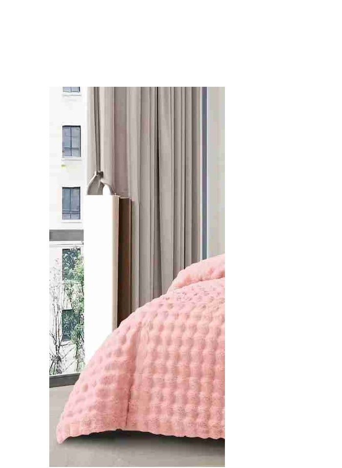 Xi Duo Duo Winter double bedspread, embroidered with soft velvet and luxurious fur to give you warmth and add beauty and elegance to your room, size 240*260 cm  - Image 2