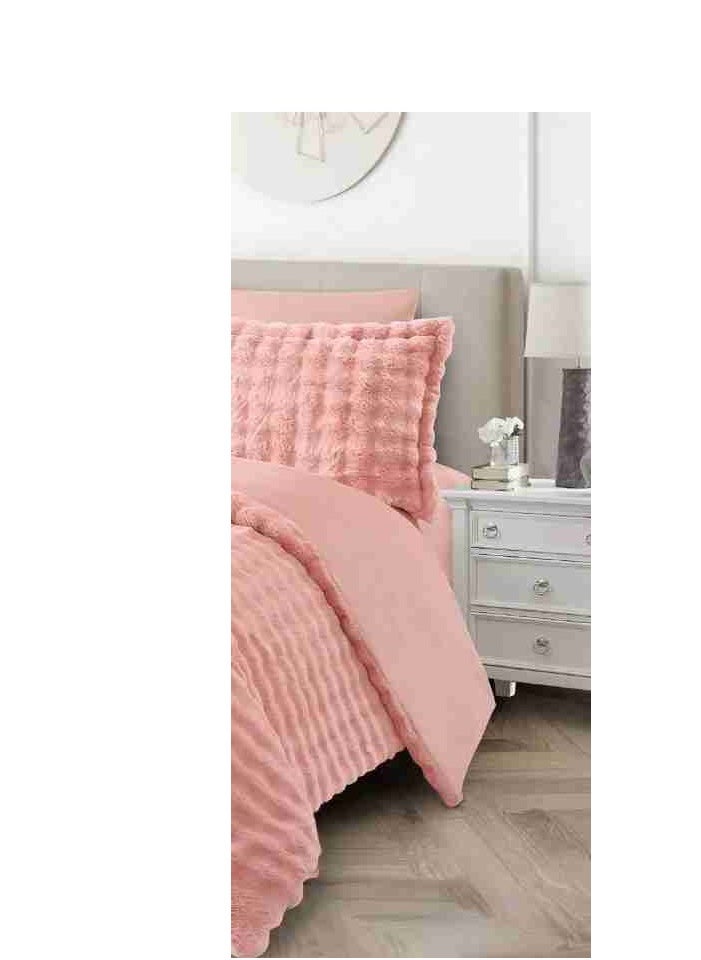 Xi Duo Duo Winter double bedspread, embroidered with soft velvet and luxurious fur to give you warmth and add beauty and elegance to your room, size 240*260 cm  - Image 4