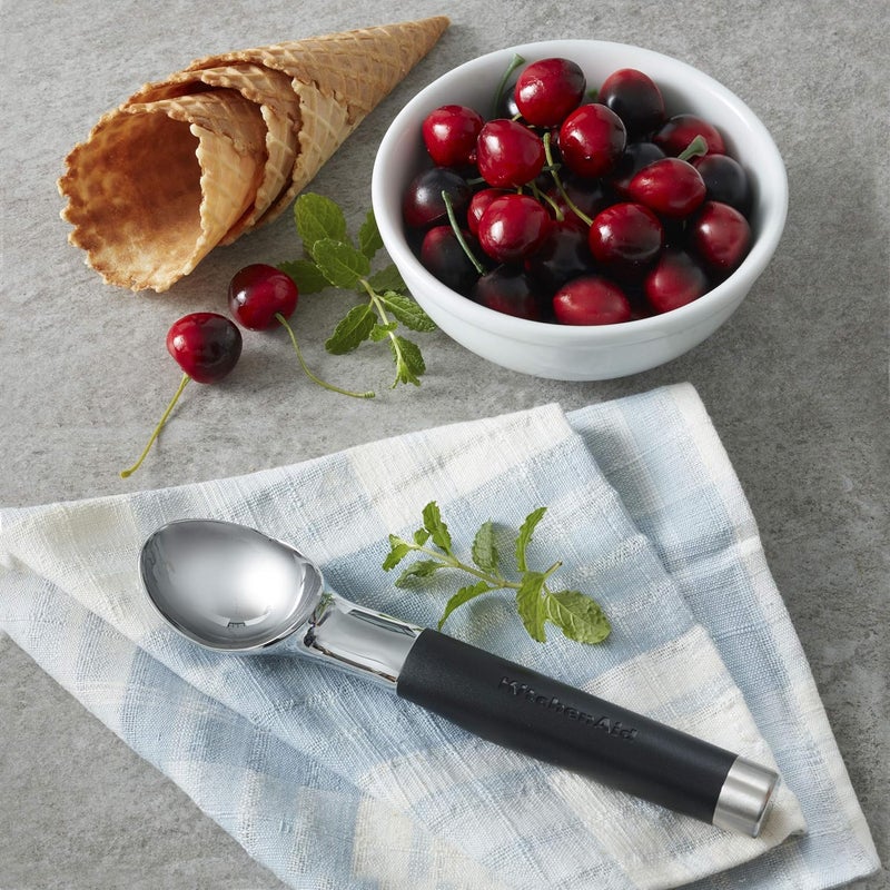 KitchenAid KO117OHOBA Gourmet Ice Cream Scoop,Matte Black - Image 5