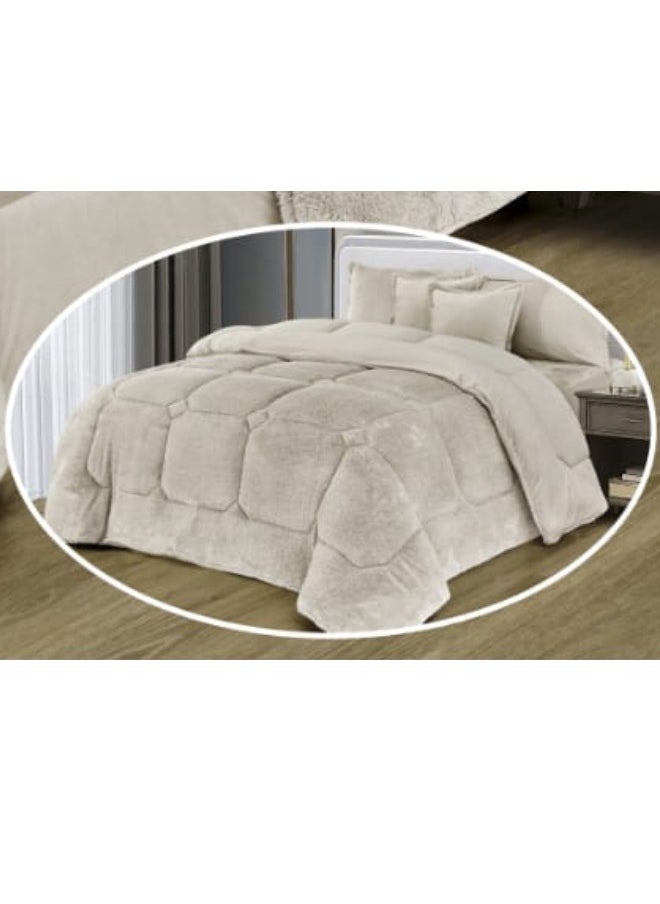 6 Pieces Winter Comforter Set One Velvet Side And One Side Fur Queen Size 230x250 cm - pzsku/Z06F31F56C53FABBAFC50Z/45/_/1737807991/f0e56e48-e210-4689-af48-d251c267b830