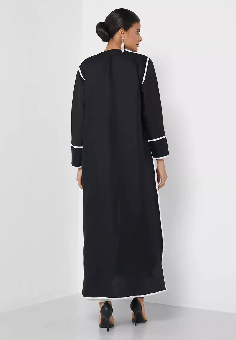 Moistreet  Stripe Detail  Abaya for Women | Best Price UAE