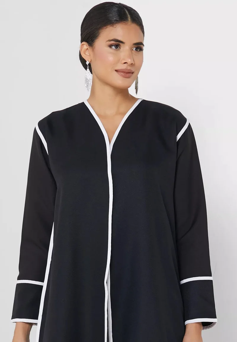 Moistreet  Stripe Detail  Abaya for Women | Best Price UAE