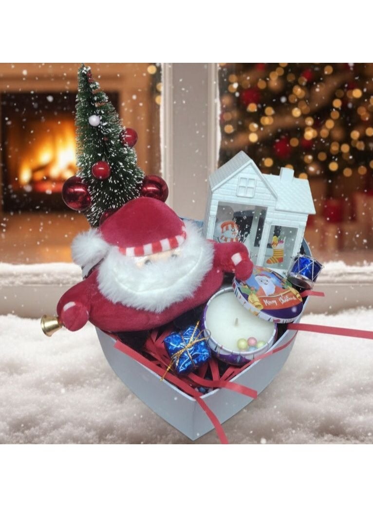 Large Christmas gift box, heart 21 cm + 4 gifts (Christmas tree 25 cm + Santa Claus medal 12 cm + scented candle + LED Christmas lantern) - Image 1
