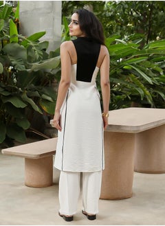  قصة Women's Daisy White Contrast Linear Kurta Set  - Image 4