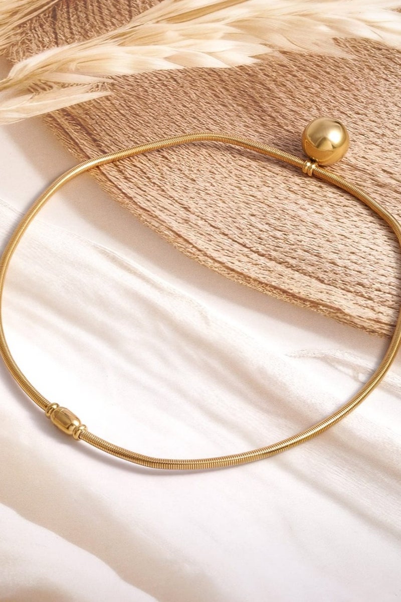 Rwnq Modern Gold Stainless Steel Collar with Polished Ball Pendant - Shiny Collar Necklace for Women - Elegant Anti-Rust and Hypoallergenic Necklace - Suitable for Daily Outings and Special Occasions - Stainless Steel Accessories Necklace - Women's Accessories - Necklace for Women.  - Image 3
