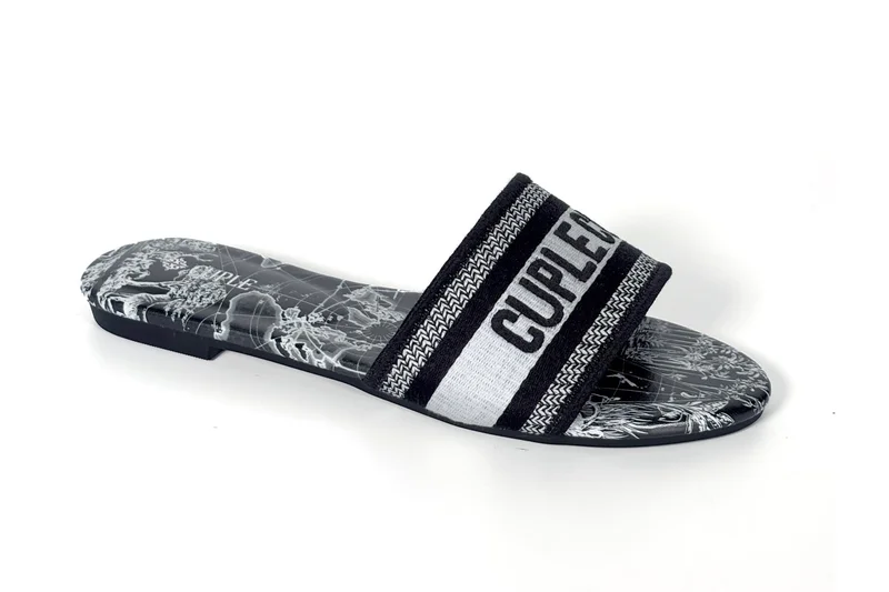 كابلي صندل نسائي سهل الارتداء مطبوع بنقش كوبليه