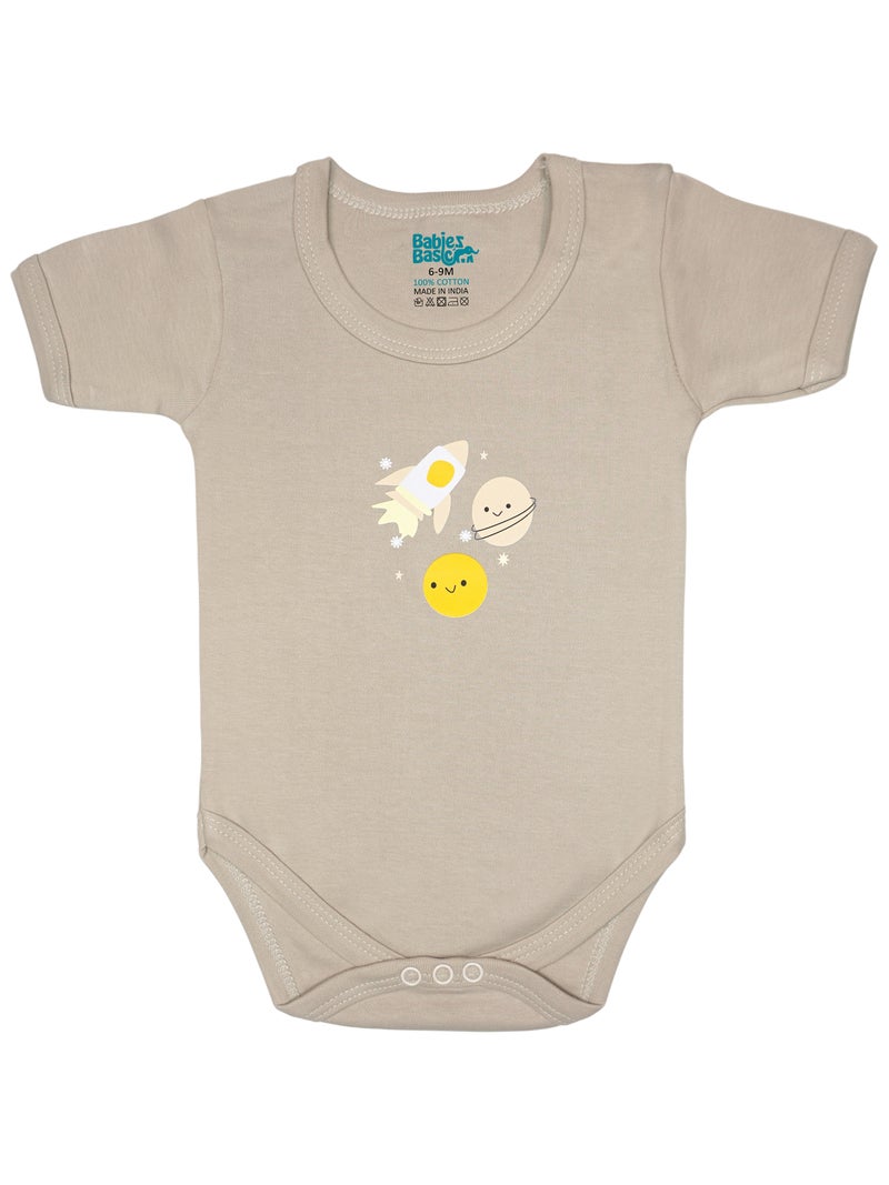 بابيز_بيسك بيبيز بيسك مجموعة هدايا مكونة من 5 قطع قطنية 100٪ للجنسين تشمل السالوبيت ، والرمبر ، والقفازات ، والقبعة ، والبيجامة/البذلة. - Image 3