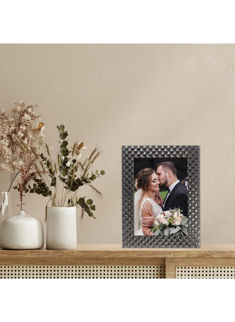 Lawrence Frames Lawrence Frames Diamond Pattern Polished Metal Picture Frame  5x7  Black Smoke  - Image 3