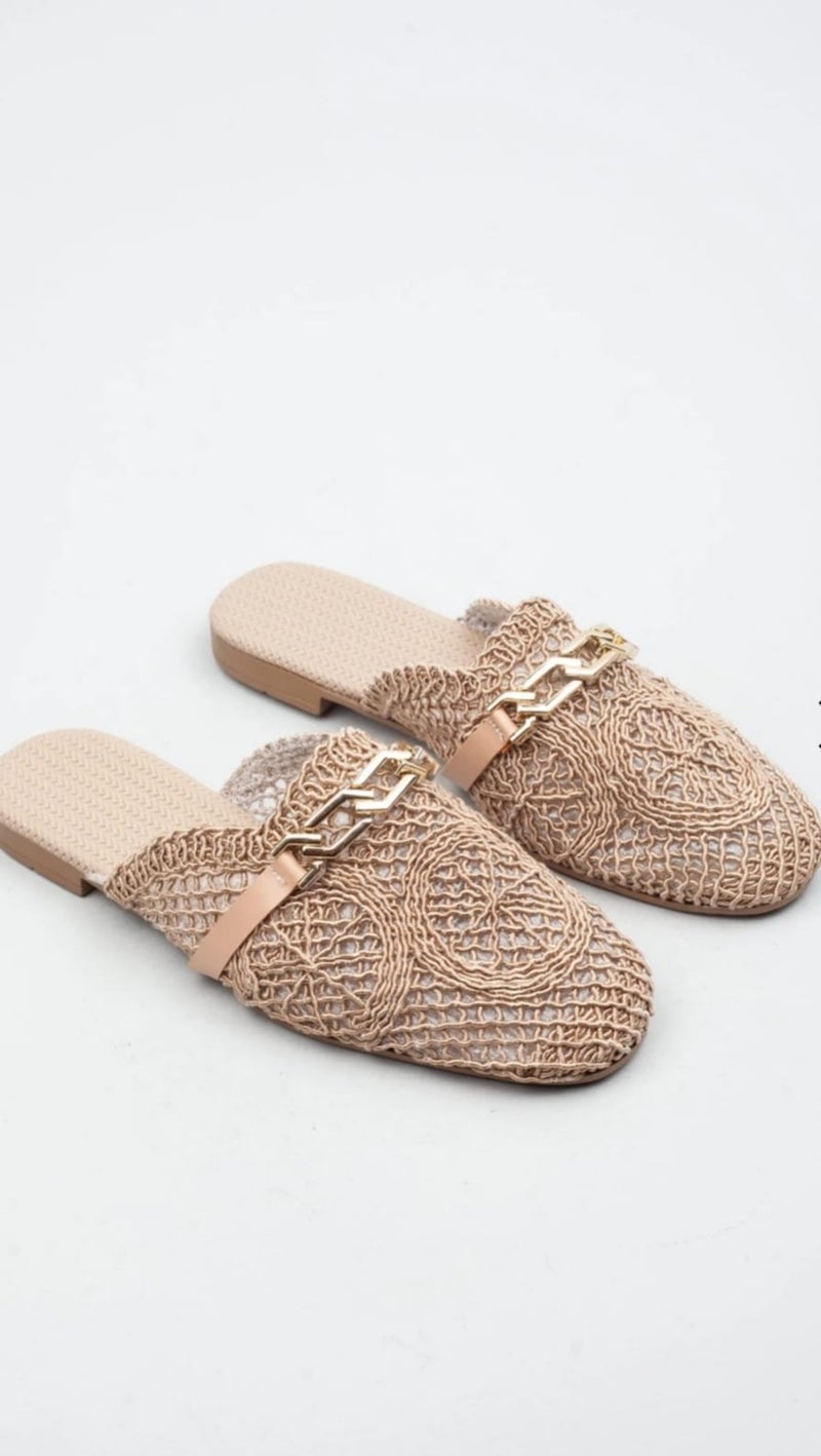 Dadwolf Chain Straw Slippers - Image 4