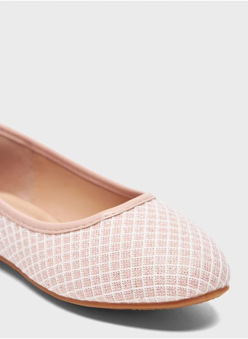 shoexpress Kids Slip On Ballerinas