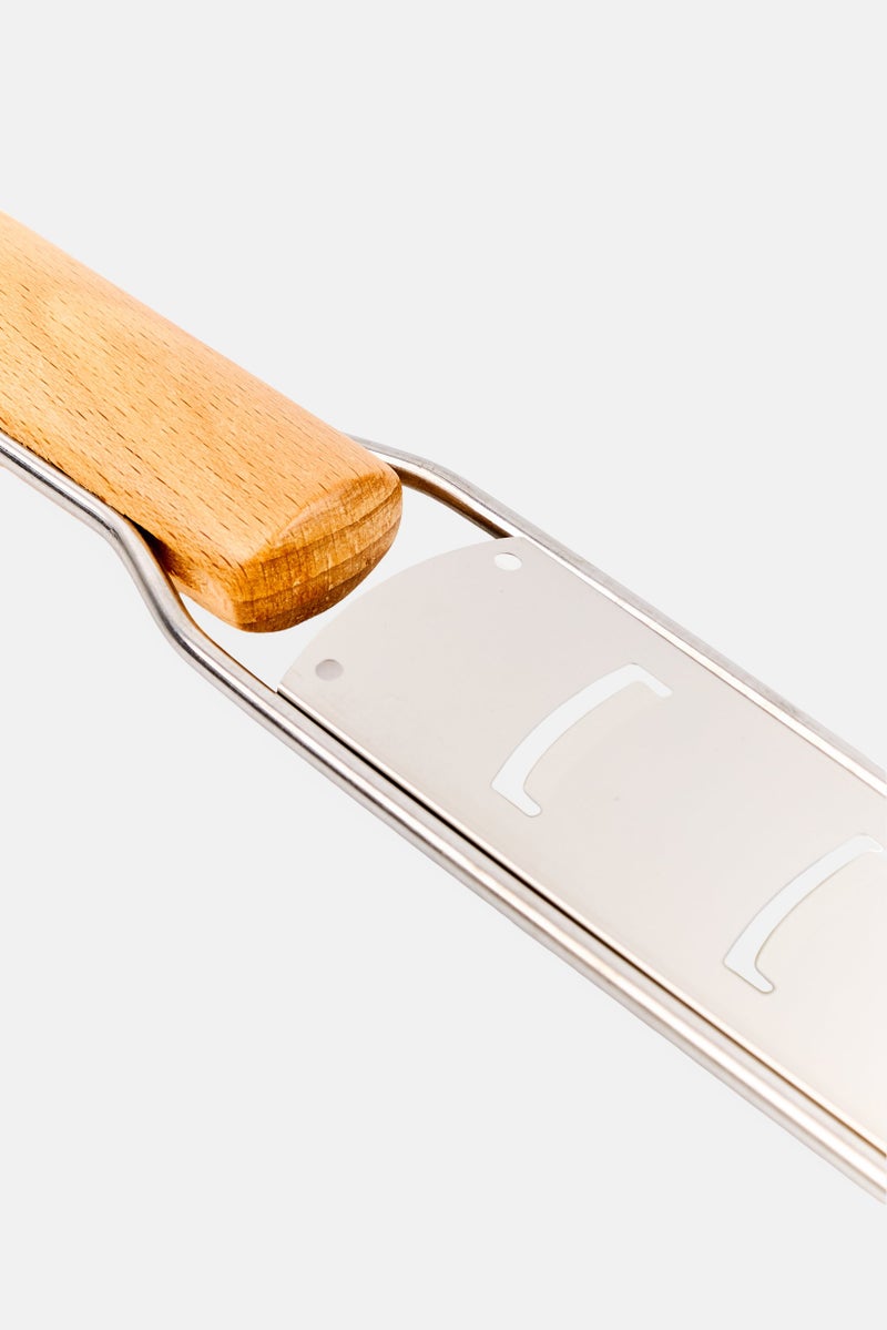 IRIS Long Strips Grater With Wooden Handle, Multicolor - Image 3