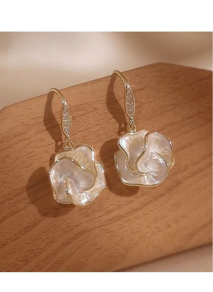 xozgdovg French camellia earrings  - Image 2