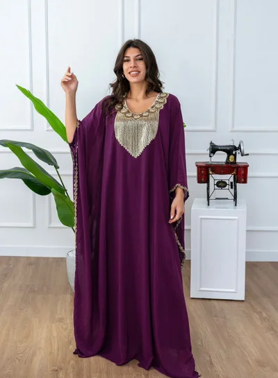 البنت الشرقية جلابية نسائية كريب لون بنفسجي مطرزة على الصدر