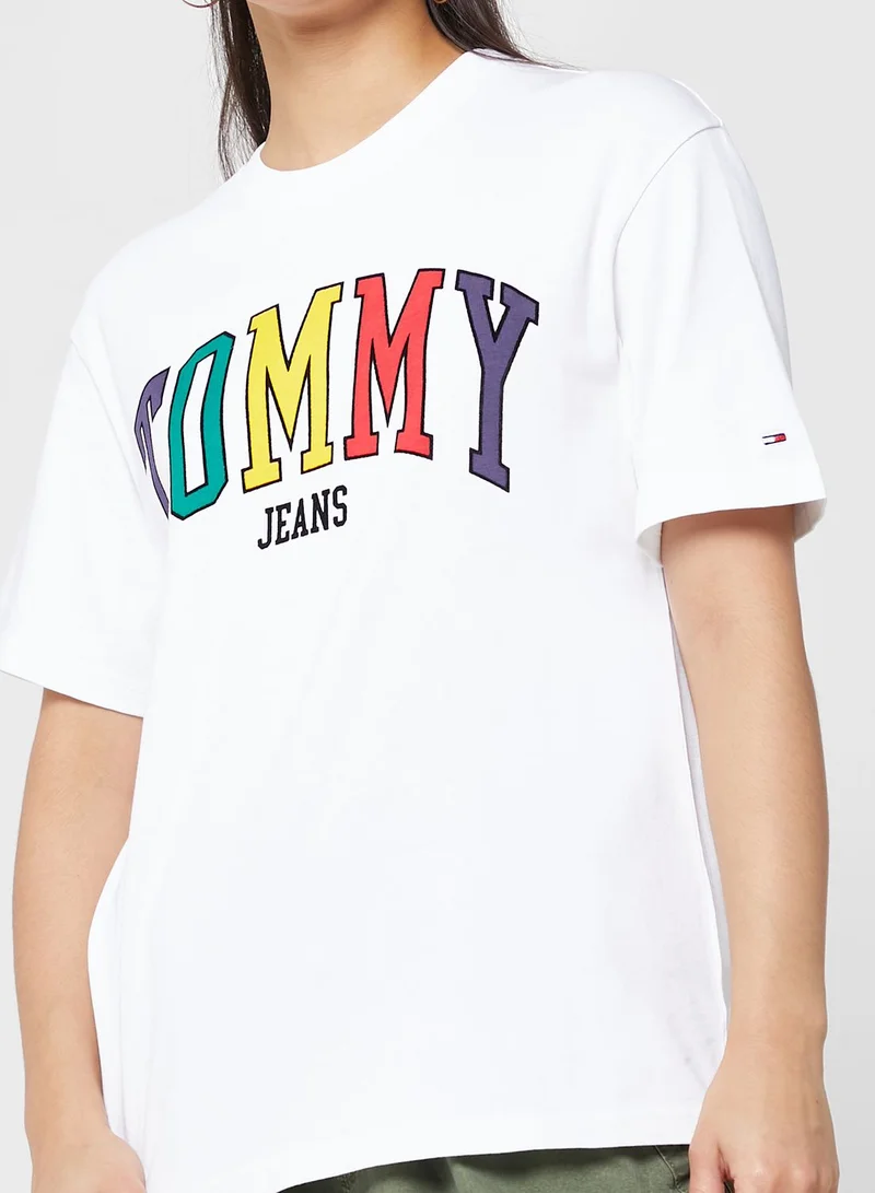 TOMMY JEANS Round Neck Graphic T-Shirt