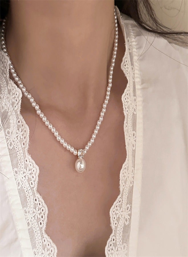 Women's Crystal Pearl Clavicle Necklace/6mm - Image 1