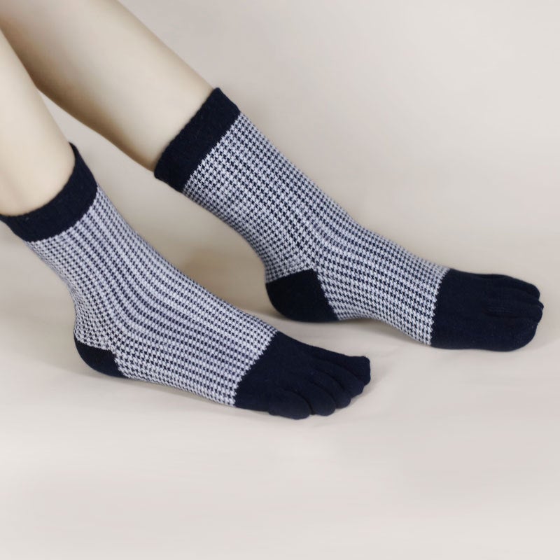 Spot Five-Finger Socks Manufacturers Four Seasons More Than 100 Styles Men'S And Women'S Cotton Joker Cute Cartoon Sweat-Absorbent Tube Toe Socks - Image 1