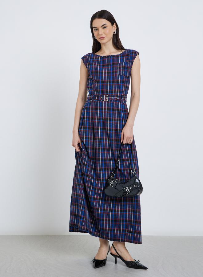 تايك تو فستان طويل بطبعة مربعات بدون أكمام - Image 2