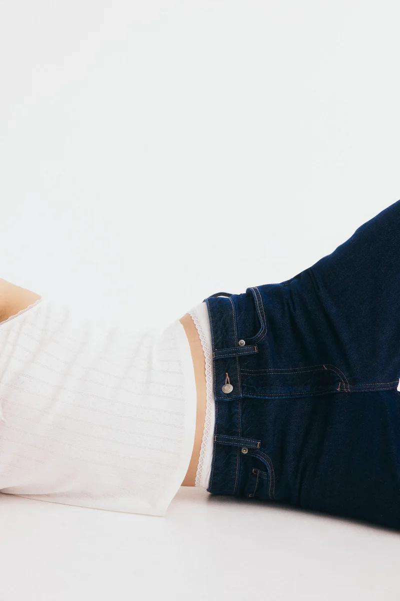 H&M Feather Soft Super Wide Ultra High Jeans