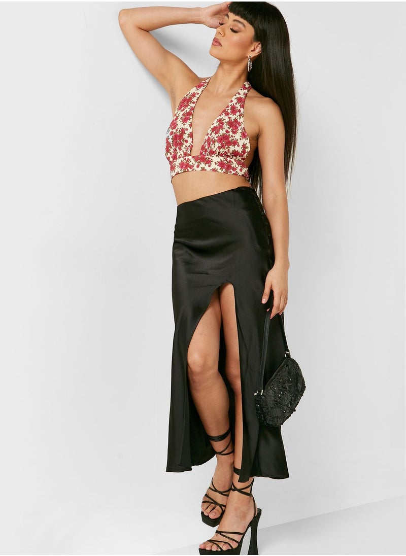 TOPSHOP - Plunge Neck Halter Neck Crop Top - Image 1