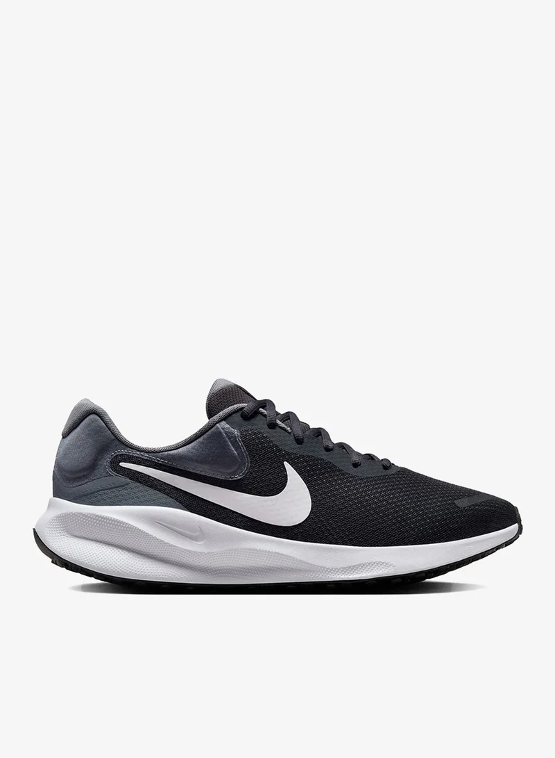 NIKE REVOLUTION 7